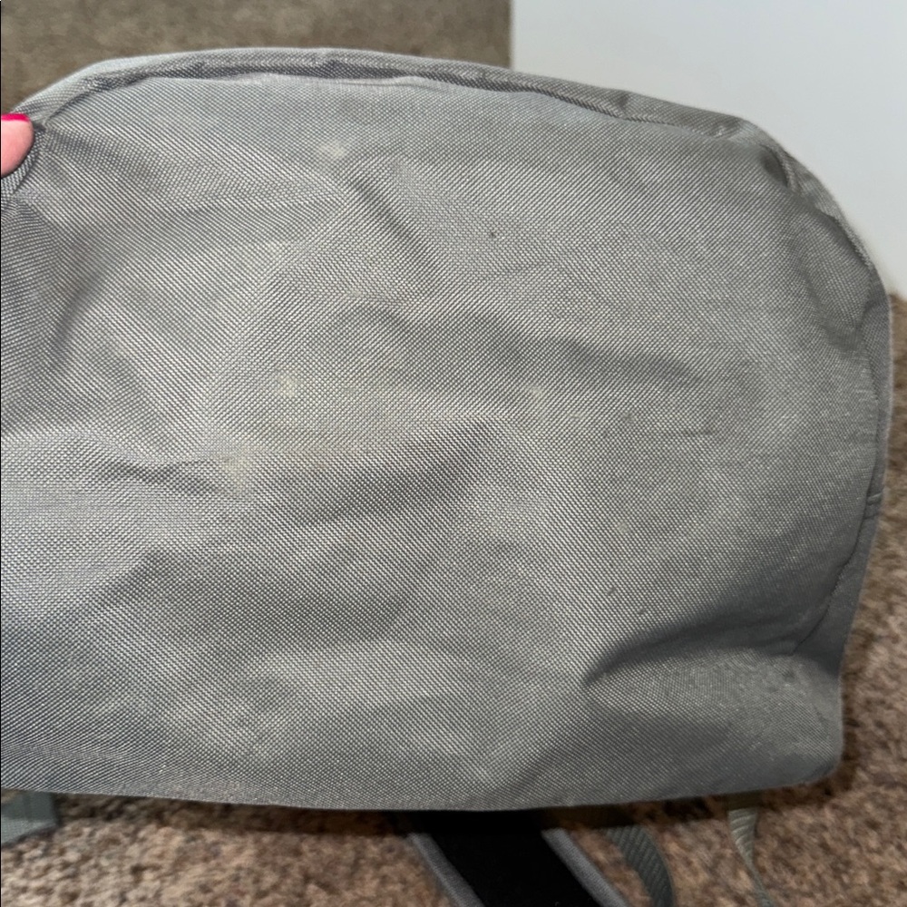 Marucci Gray Hex-Pattern Backpack - Picture 4 of 4